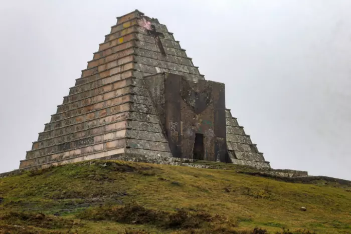 La Pirámide de los Italianos, un monumento fascista de Burgos, declarada Bien de Interés Cultural por la Junta