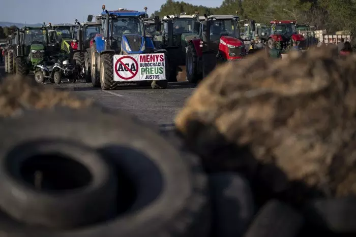 Los agricultores catalanes ponen fin a las protestas tras un acuerdo con el Govern