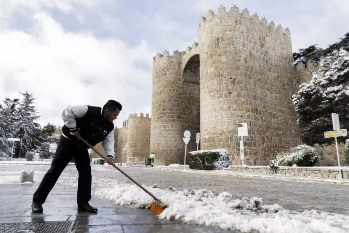 España recupera la normalidad tras las copiosas nevadas y múltiples incidencias