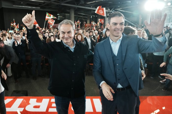 Zapatero, 20 años después: de Moncloa a la mediación internacional y a ser el gran baluarte de Sánchez