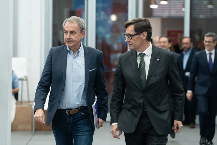 Así venció Zapatero las resistencias del PSOE ante su visión de Catalunya y del federalismo