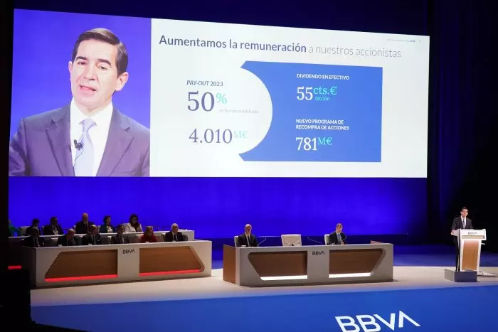 El presidente del BBVA anticipa en la junta de accionistas que 2024 será "aún mejor" que 2023