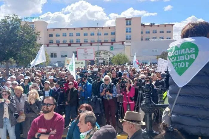 La sanidad pública, en estado de "abandono": movilizaciones y protestas sin fin en una comarca de Sevilla