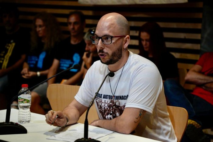 Adrián Sas: "Qui em posa els dos peus a la presó és el Govern de Catalunya"
