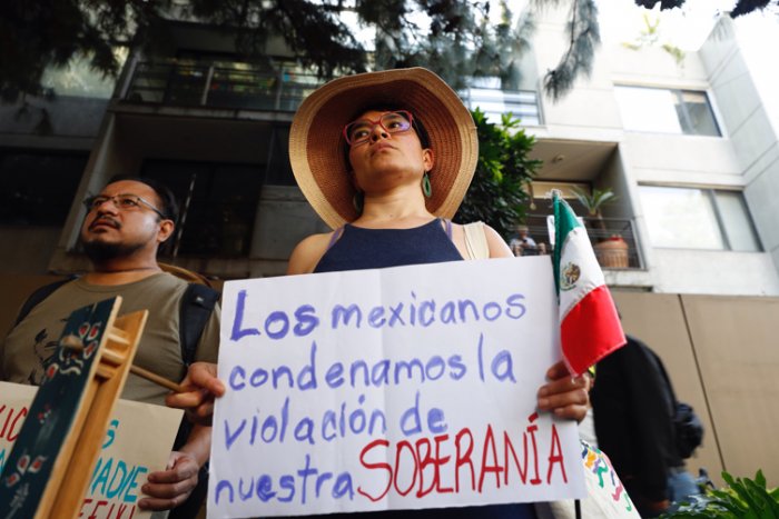 México cierra de forma indefinida su Embajada en Ecuador y suspende los servicios consulares