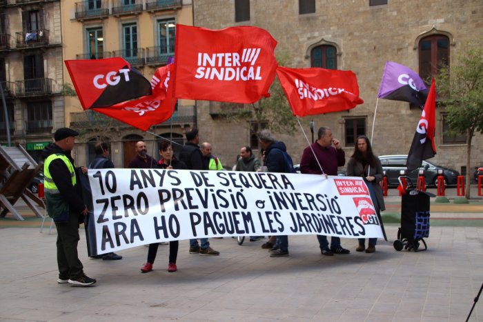 Nova jornada de protesta del personal de Parcs i Jardins per la imposició del torn de tarda per fer front a la sequera