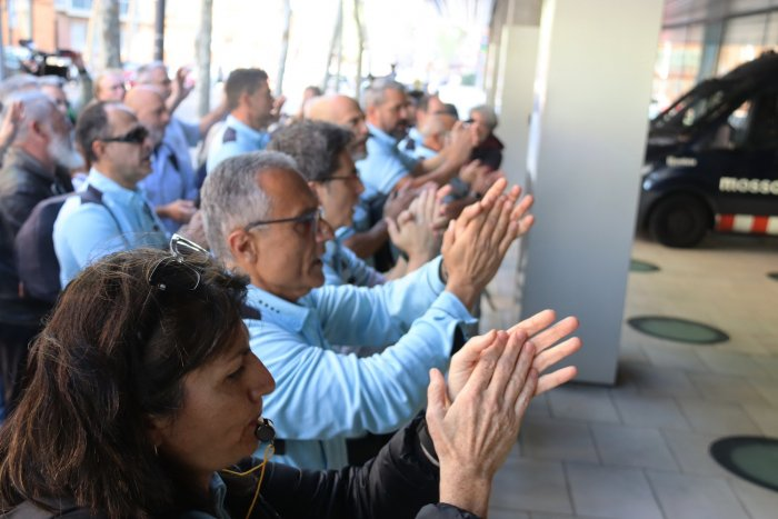 Els sindicats de presons planten el Departament de Justícia en la primera reunió per abordar les condicions laborals