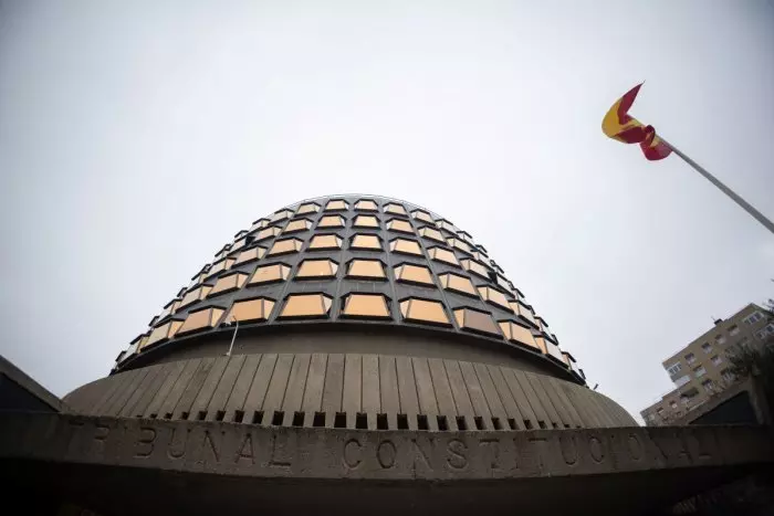 El Constitucional suspende la iniciativa de independencia del Parlament de Catalunya