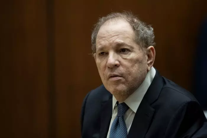 Un tribunal de Nueva York anula la condena a Weinstein por agresiones sexuales tras fallos en el proceso judicial