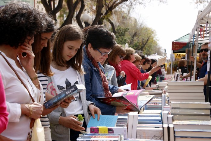 Així serà la diada de Sant Jordi a les principals capitals catalanes