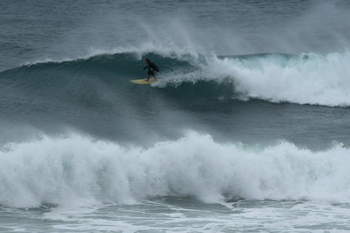 Olas de cinco metros en Australia