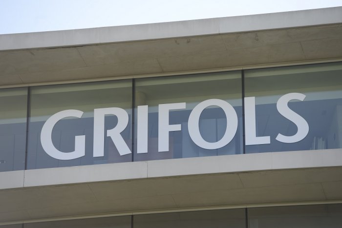La farmacéutica Grifols vende un 20% de su filial china por 1.600 millones para reducir deuda