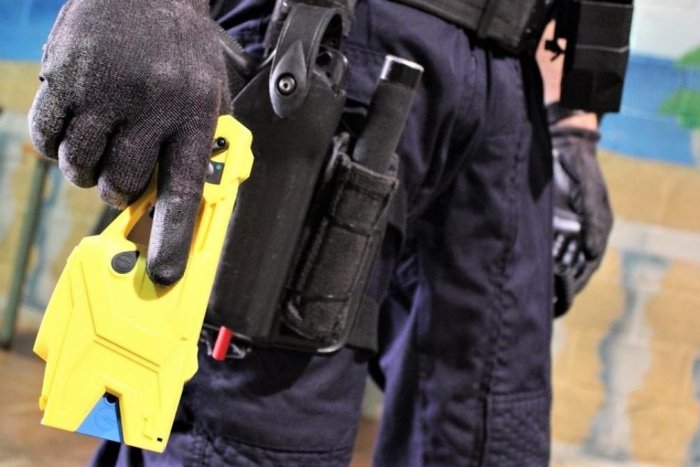 L'Audiència de Barcelona reobre el cas de la mort d'un home que va ser reduït pels Mossos amb una pistola Taser