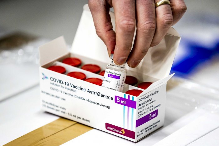 DIRECTO | AstraZeneca dará a la UE menos de la mitad de las vacunas previstas para el segundo trimestre