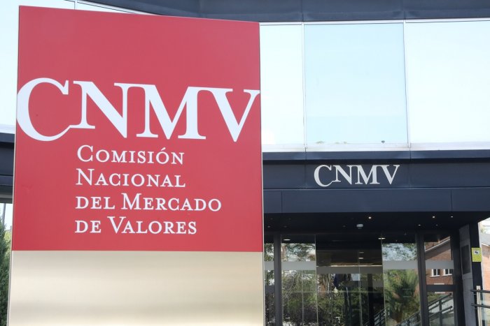 La CNMV admite a trámite la opa de IFM por Naturgy