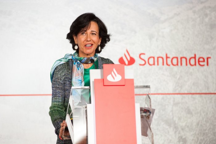 Botín percibió 6,81 millones en 2020 del Santander, un 31,50% menos