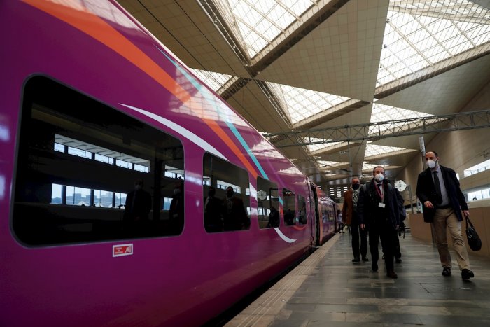 Avlo, el AVE low cost de Renfe para viajar entre Madrid y Barcelona desde 7 euros