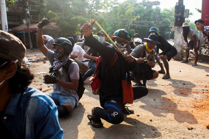 Las imágenes de las protestas y de la represión de los militares en Myanmar