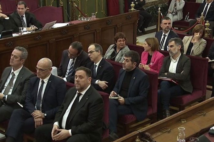 La dilación de la investidura forzada por Feijóo mete en el calendario de Sánchez casos judiciales que afectan a Junts y a ERC