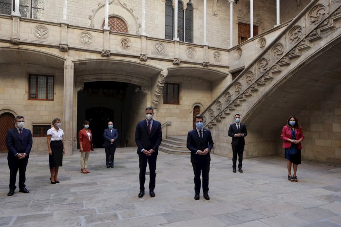 La taula de diàleg, l'elefant a l'habitació si Sánchez vol tornar a governar