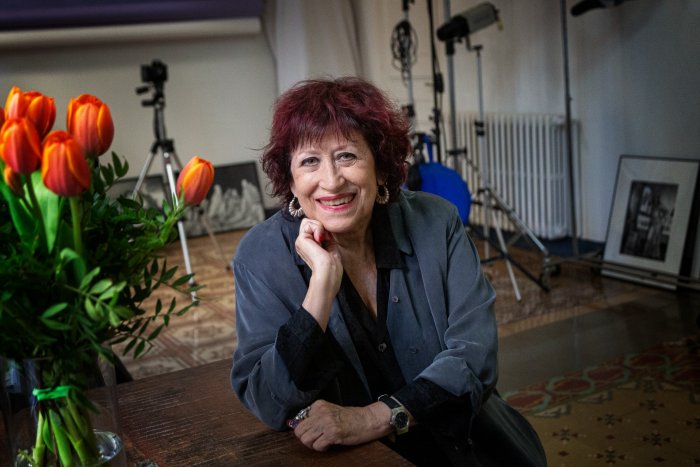 Pilar Aymerich: "La historia tiene un vacío con las mujeres"