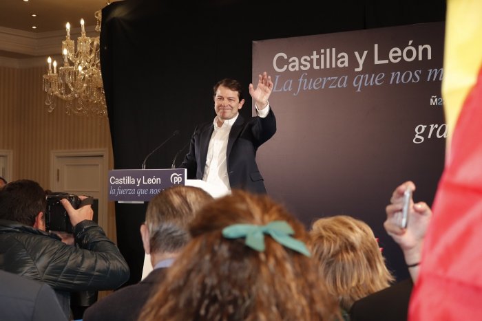Elecciones en Castilla y León, en directo | El PP gana por la mínima y necesitará a la extrema derecha para gobernar
