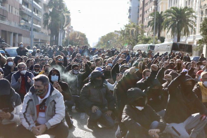 Los siete acusados por las protestas de la huelga del metal en Cádiz se enfrentan a tres años de cárcel