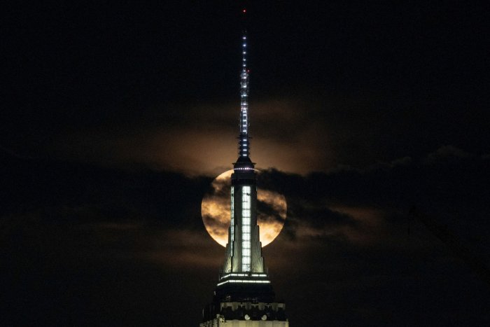 La superluna más brillante del año, en imágenes