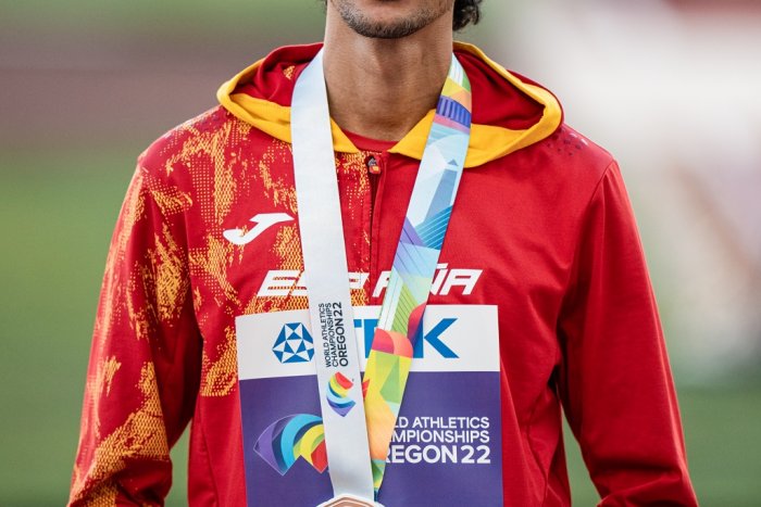 Mohamed Katir: 'Esto es el comienzo, espero otra medalla en el Europeo'