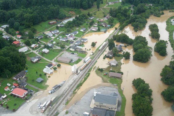 Las inundaciones en Kentucky (EEUU) provocan al menos 25 muertos, seis de ellos niños