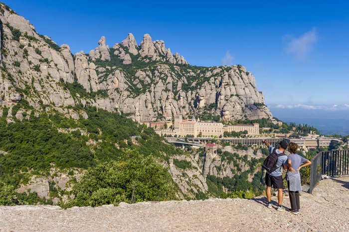 La manca de neu a les estacions d'esquí no frena l'ocupació a les zones de muntanya, que rondarà el 90%