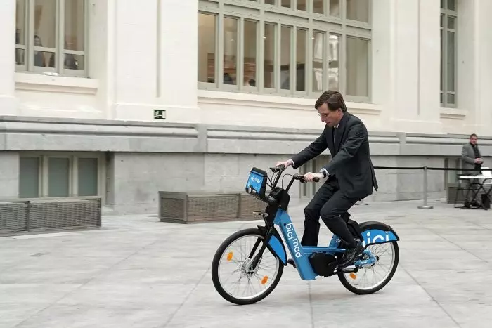 Almeida sume BiciMad en el caos con decenas de estaciones vacías y bicicletas desaparecidas