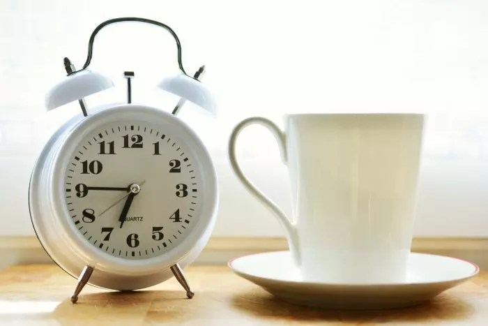 ¿A qué hora amanece y anochece con el cambio de hora?