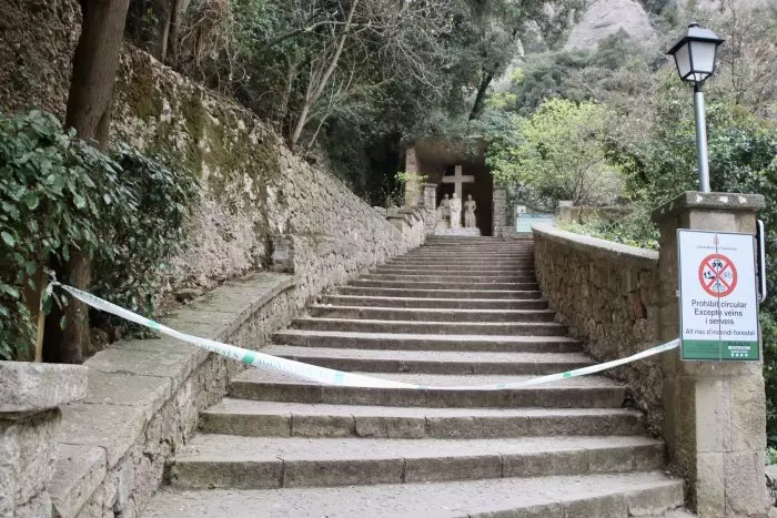 La dificultat d'evacuació en cas d'incendi, la raó darrere del tancament de Montserrat aquest cap de setmana