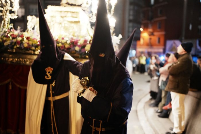 El Gobierno de Sánchez mantiene la tradición e indulta a seis presos con motivo de la Semana Santa