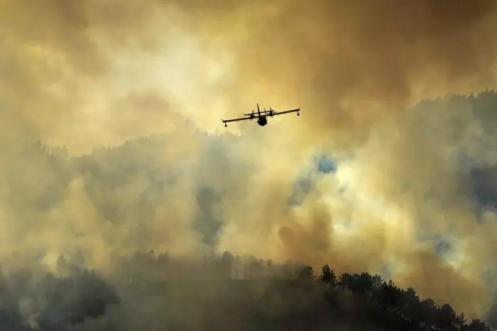 Asturias activa el nivel 2 del Plan de Protección de Incendios, mientras que el fuego en Tarifa está controlado