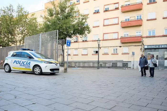 Detienen a un hombre en Madrid por encerrar a su pareja y violarla durante meses