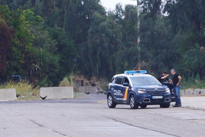 Una niña de 12 años es obligada a casarse en Sevilla con un menor que luego fue detenido por maltratarla