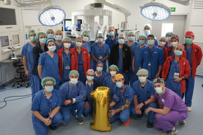 L'hospital Vall d'Hebron realitza el primer trasplantament pulmonar completament robòtic del món