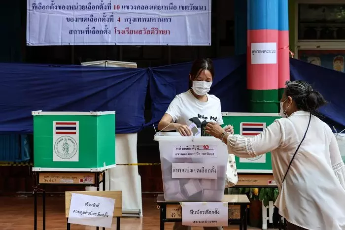 La oposición arrasa en las elecciones generales de Tailandia