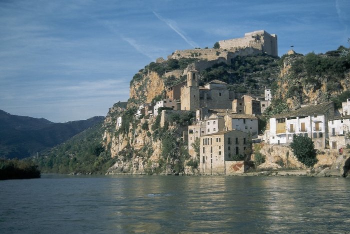 Vuit pobles de Catalunya que has de visitar aquesta primavera