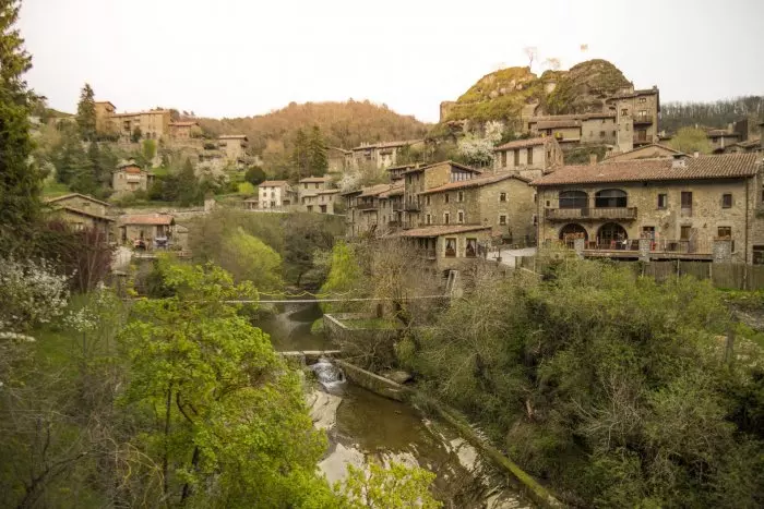 9 pobles amb encant per descobrir Catalunya