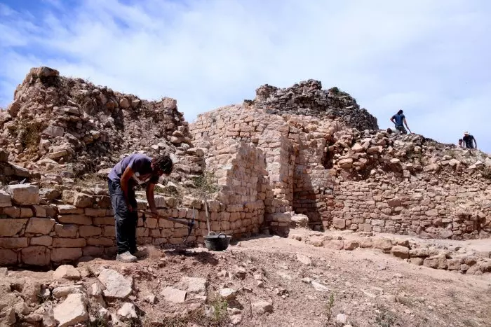 Els romans haurien utilitzat el poblat ibèric del coll del Moro de Gandesa com a plaça militar