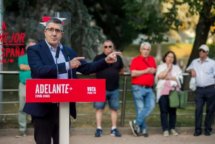 El PSOE insta a Junts a elegir entre un gobierno progresista o la "involución"
