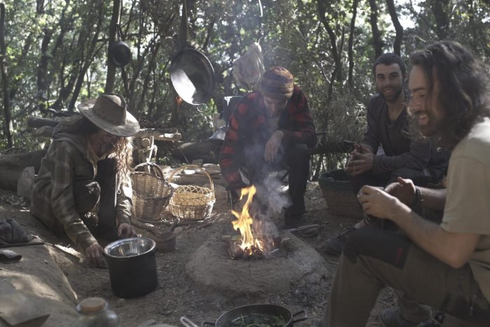 'Walden' al segle XXI: 25 dies de vida autosuficient en un bosc del Montseny