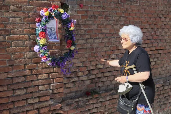 El homenaje a las Trece Rosas, 84 años después de su fusilamiento