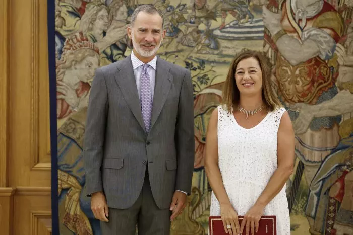 Felipe VI convoca a los partidos el lunes y el martes para designar a Sánchez candidato a la Presidencia del Gobierno