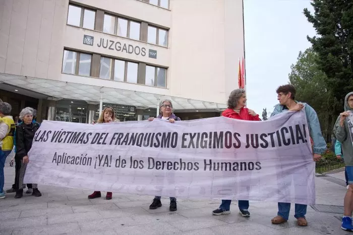 La Fiscalía pide por primera vez que la justicia investigue las torturas del franquismo