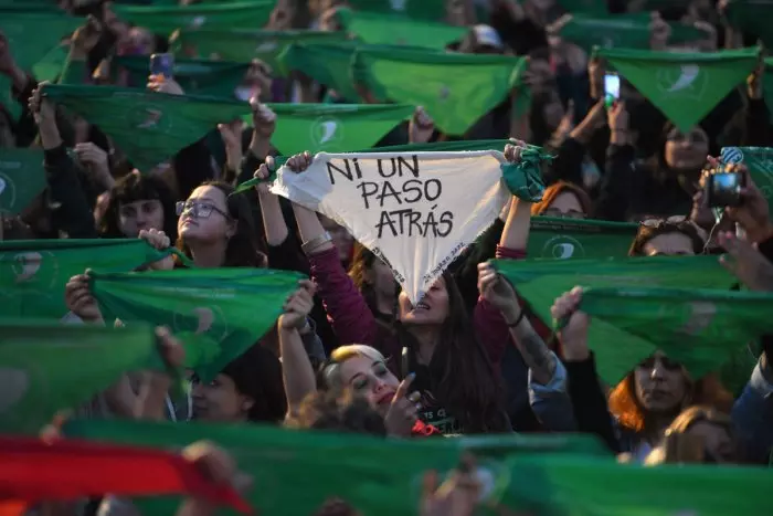 El feminismo se moviliza contra la ultraderecha en Argentina