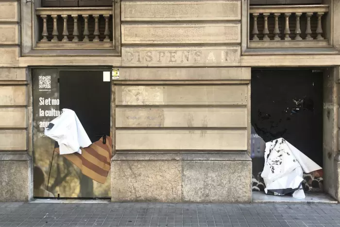 Segon atac a la seu d'Òmnium Cultural a Barcelona en només quatre dies